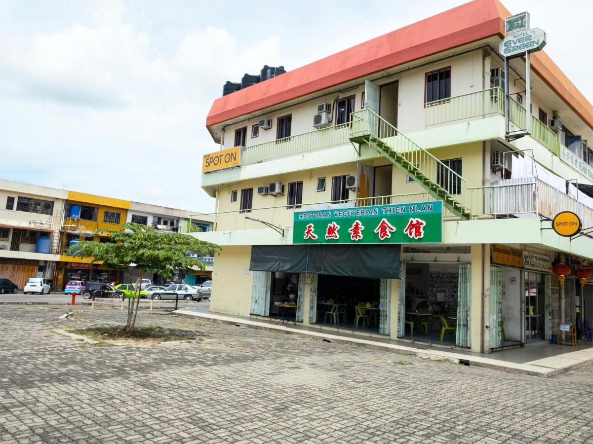 Spot On 89582 Evergreen Hotel Keningau Exterior foto