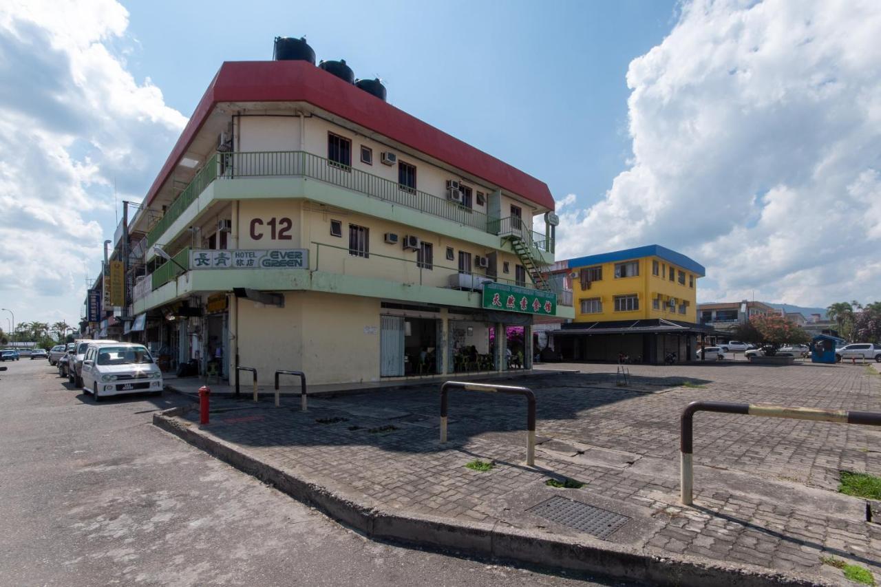 Spot On 89582 Evergreen Hotel Keningau Exterior foto