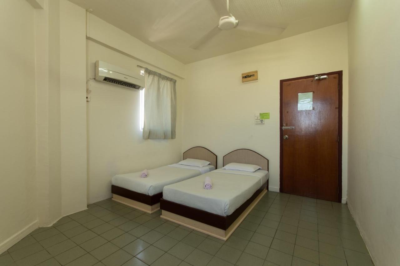 Spot On 89582 Evergreen Hotel Keningau Exterior foto