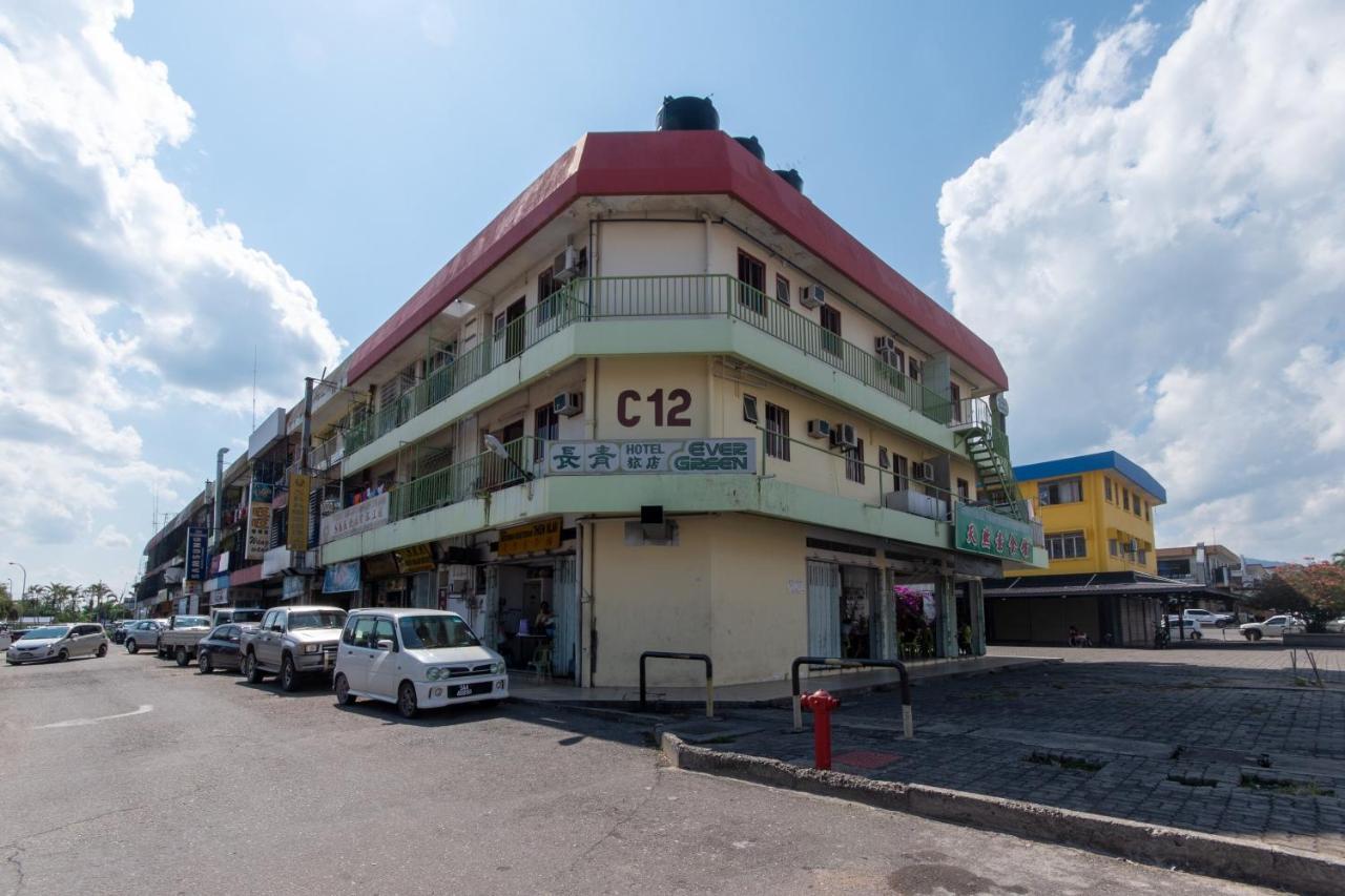 Spot On 89582 Evergreen Hotel Keningau Exterior foto