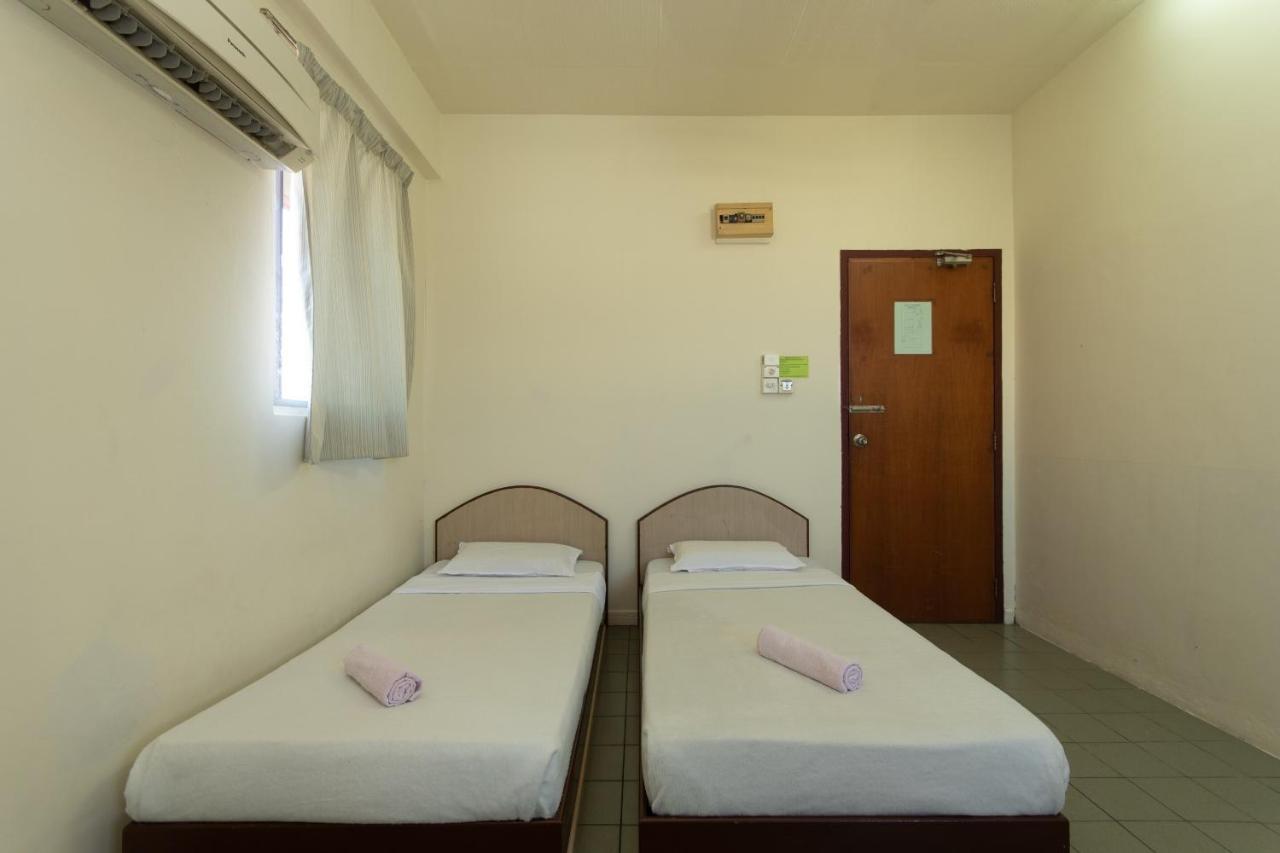 Spot On 89582 Evergreen Hotel Keningau Exterior foto