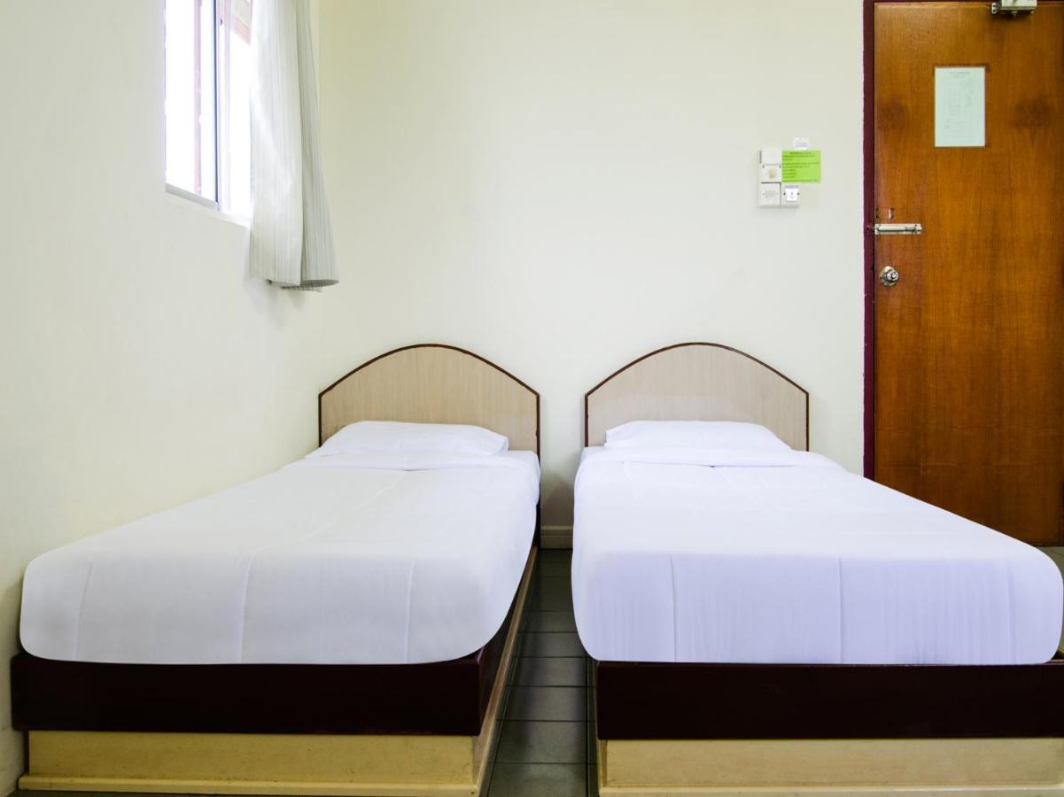 Spot On 89582 Evergreen Hotel Keningau Exterior foto